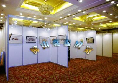 湖南八棱柱屏風(fēng)展板 簡單安裝展示器材的價(jià)格、廠家與配套服務(wù)解析